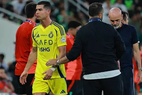 النصر في مأزق.. هل يدفع بيولي ثمن خلافه مع رونالدو؟